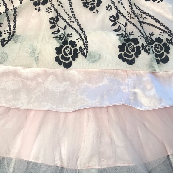 Strapless Morgan & Co. Dress - Picture 2 of 4